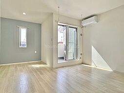 GRISJA（グリシア） 202 2階ワンルームのリビング/ダイニング