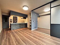 O・フレア　B棟 1階1LDKのリビング/ダイニング