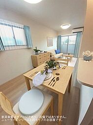 アクアルーチェ久保泉II 2階2LDKのリビング/ダイニング