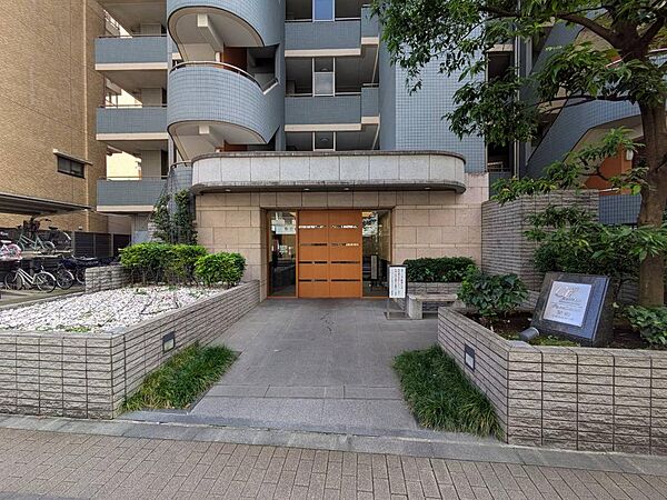 エントランスを拡大表示