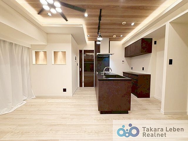 リビング/ダイニング ダイアパレス元浅草2 2階/203