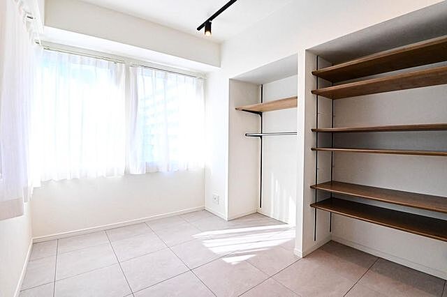 収納 北上野スクエア 7階/701