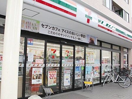 セブンイレブン向島店 徒歩3分。 170m