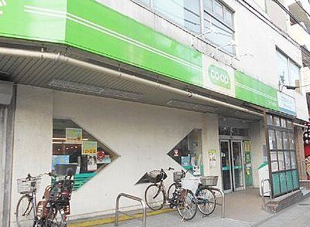 コープ白山店 徒歩8分。 570m
