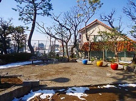 小日向公園 徒歩15分。 1130m