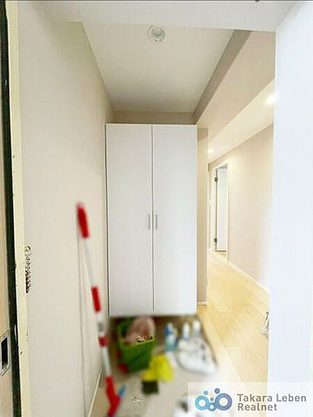 玄関を拡大表示