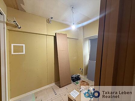 洋室4.5帖(内装工事中)