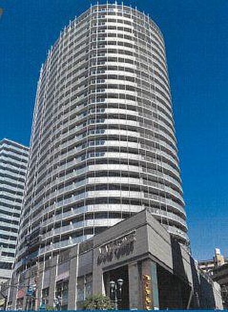 東京メトロ千代田線「町屋」駅徒歩1分。駅直結エレベーター有。3路線利用可能で便利なアクセス