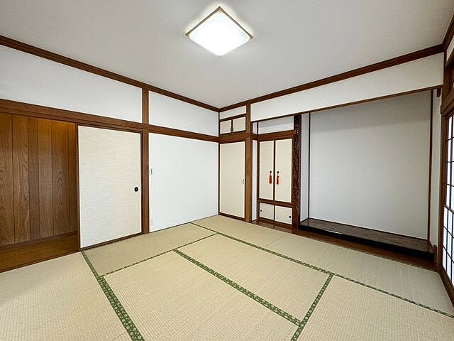 寝室 富山市蓮町4丁目