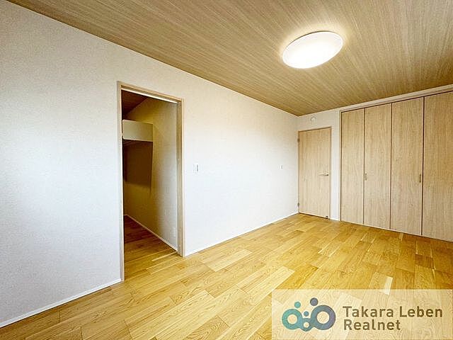 寝室 富山市山室