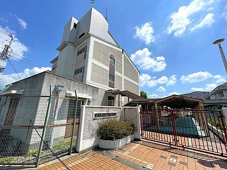 豊中市立第十八中学校 870m