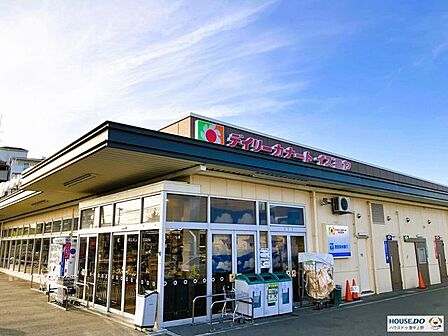 イヅミヤ上新田店 620m