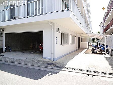 共有施設・敷地はきちんとお手入れの行き届いた物件になります。是非一度現地に足を運ばれてみませんか?