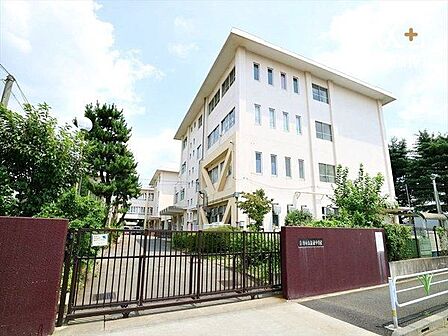 清瀬市立清瀬中学校 徒歩8分。【通学　区域】上清戸2丁目、中清戸2丁目・4丁目、中里3丁目・4丁目、5丁目・6丁目の一部 580m