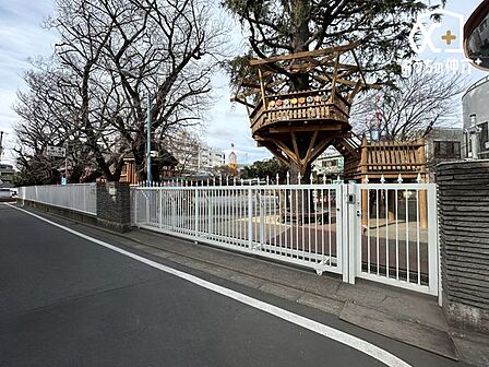 多摩みどり幼稚園 徒歩9分。【保育時間】9:00-14:00オープンスペースを取り入れた明るく広々とした空間です。 650m