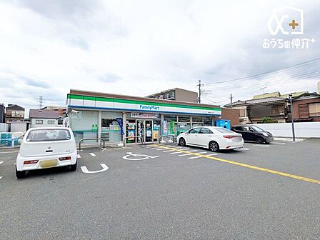 ファミリーマート新座東北一丁目店 徒歩7分。営業時間：24時間 駐車場：有 500m