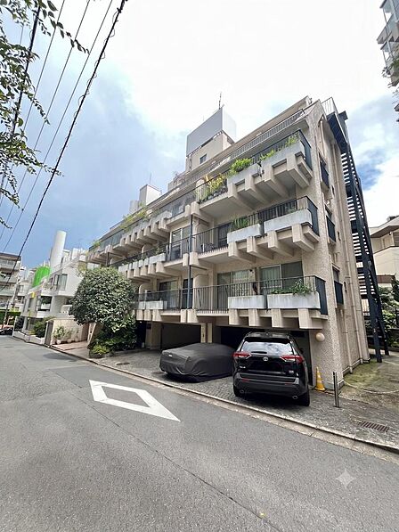 ●外観写真●原宿駅9分・北参道7分の好立地