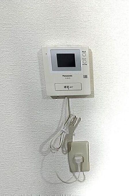 モニター付きインターホンで防犯面でも安心♪