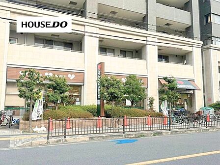 マルヤス 茨木駅前店 290m