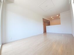 エル　カミノ 104 1階1LDKのリビング/ダイニング