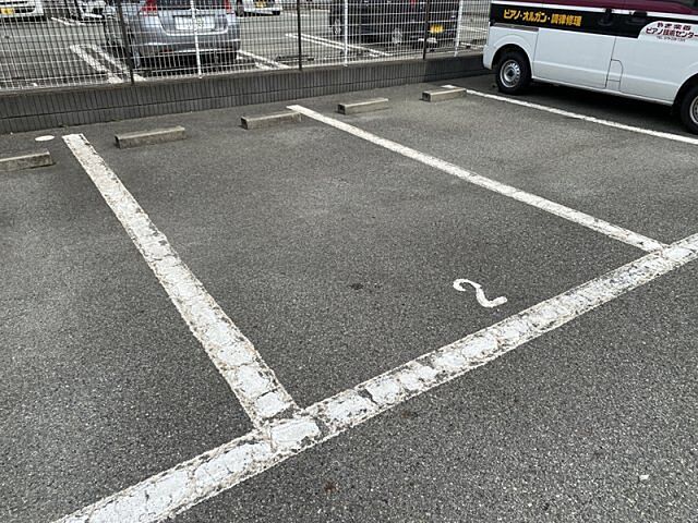 7 / 11