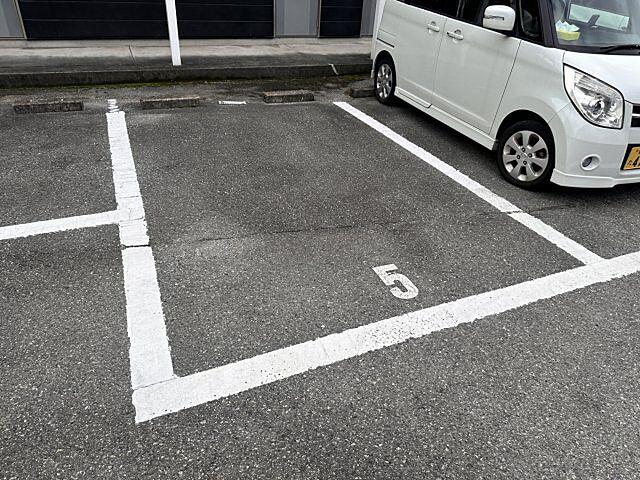 7 / 10