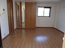 メゾン・ド・ピア 1階1Kのリビング/ダイニング