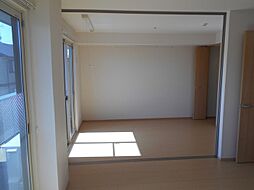 カルム新川　Ａ棟 2階3LDKのリビング/ダイニング