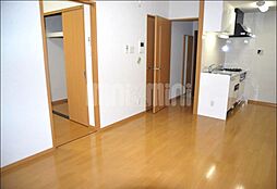 ヴァレーレ喜与町 203 2階1LDKのリビング/ダイニング