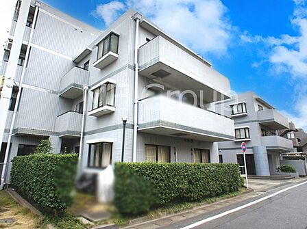 外観「無料オンライン相談」受付中!生活に便利な地に伸びやかな家族の生活風景を描く