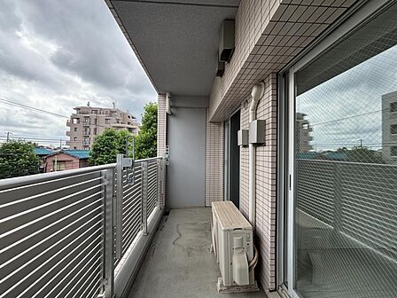 内装「無料オンライン相談」受付中!心地よい風を感じながらお洗濯物が干せそうです