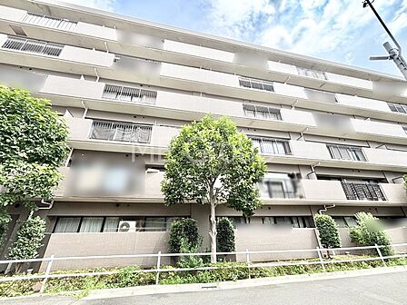 外観「無料オンライン相談」受付中!生活に便利な地に伸びやかな家族の生活風景を描く住まい
