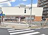 周辺：コンビニ 120m セブン-イレブン 足立平野1丁目店