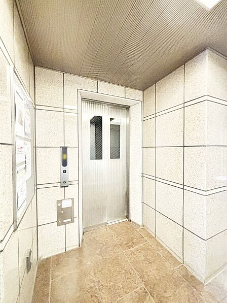 エレベーターがあるので荷物の多い日も安心ですね