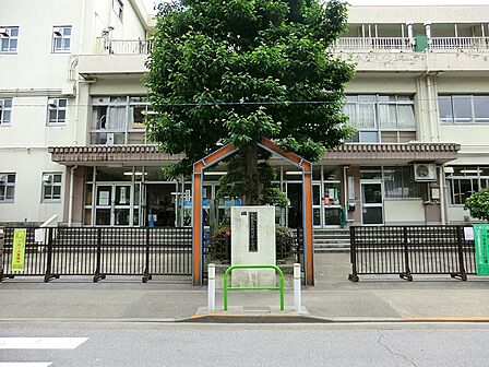 小学校 600m 板橋区立新河岸小学校