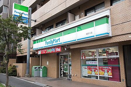 コンビニ 240m ファミリーマート 滝野川店