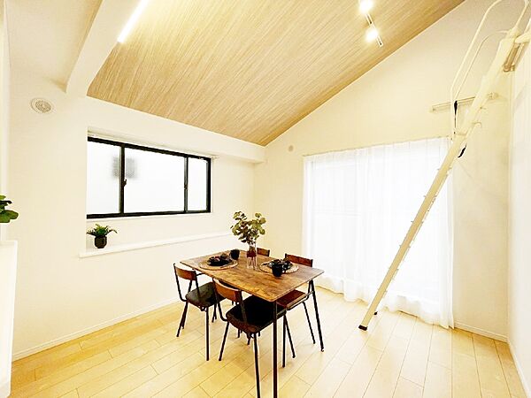 リビング/ダイニング