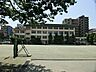 周辺：小学校 570m 川口市立幸町小学校