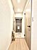 玄関：家族の帰宅やお客様をあたたかく迎える玄関  