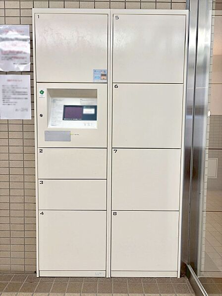 宅配BOX完備で不在の時もお荷物を受け取れます