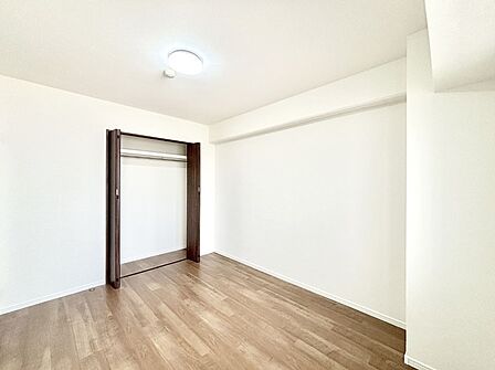 内装「無料オンライン相談」受付中！収納が充実しているので居住スペースを広々使えます  