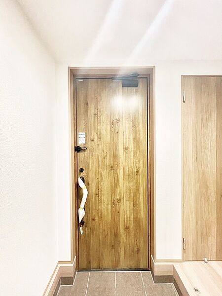 玄関を拡大表示