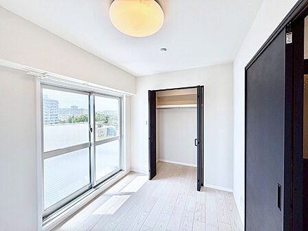 収納が充実しているので居住スペースを広々使えます