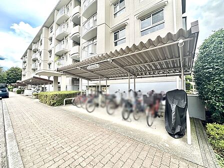 外観「無料オンライン相談」受付中!駐輪場は屋根付き