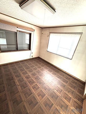 室内 柏市逆井484-5