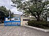 周辺：千里新田小学校 860m