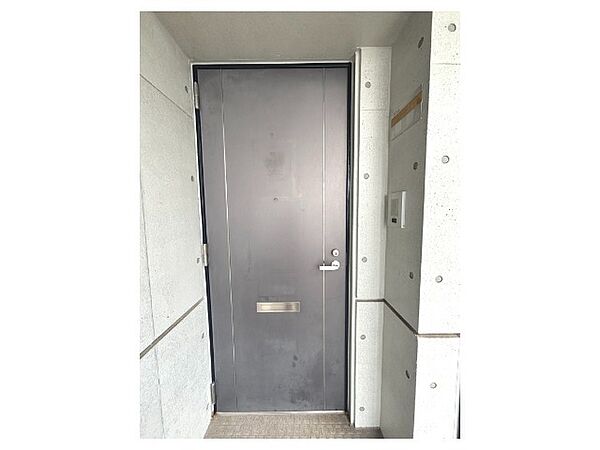 玄関を拡大表示