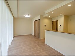 ライオンズプラザたまプラーザ美しの森 3LDKのリビング/ダイニング