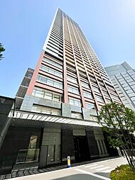 重厚感あふれる高級マンションという印象を与えてくれます。そのデザインは住むほどに実感が増すものです。