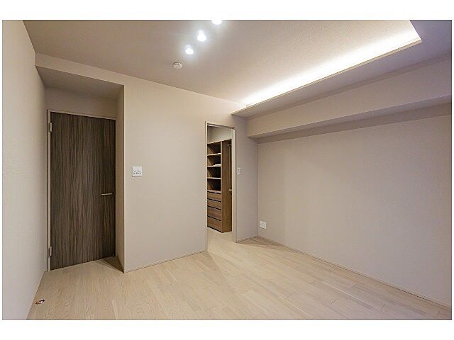 寝室 ウィスタリア元麻布 6階/-